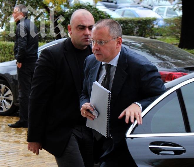 Станишев в шок от решението на Цацаров. Притеснява се, че евентуално обвинение може да прекрати кариерата му в Европа