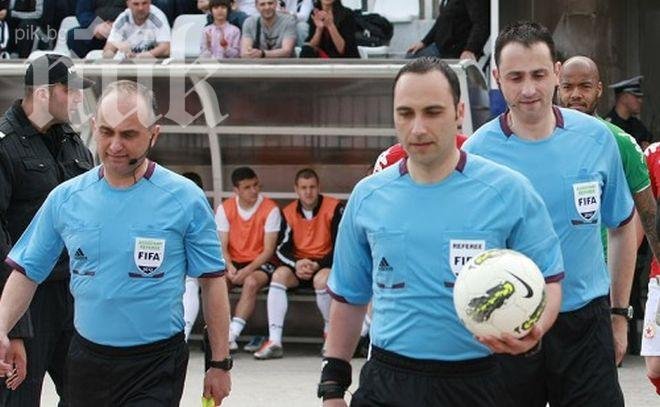 Александър Костадинов ще свири дербито между Локо (Пд) и Левски