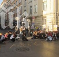 Танцовият пърформанс на студентите от НАТФИЗ на ул. 