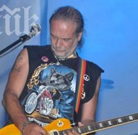 Евгений Дайнов написа книга - манифест за Дейвид Боуи
