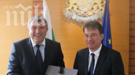 нов гаф министерството земеделието вдигна умрял гроба