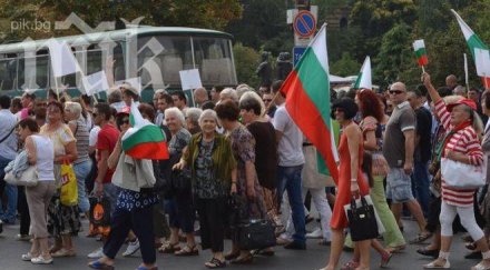 контри свиркат подкрепа орешарски парламента