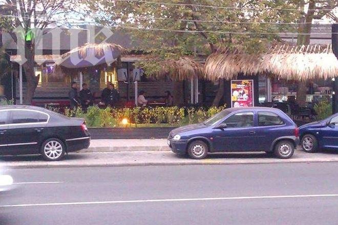 Бой пред заведение в Бургас, един е в Спешното след удар в главата