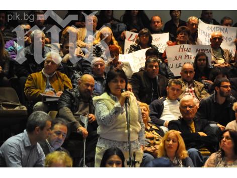 Работници се готвят да окупират общината във Варна