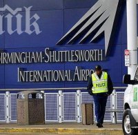 Евакуират летище заради терористични заплахи