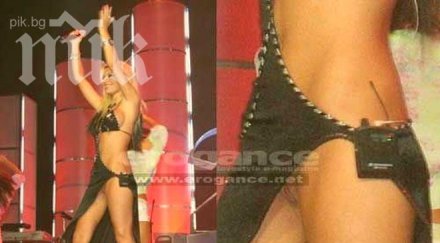 емилия показа интимния орган сцената снимка