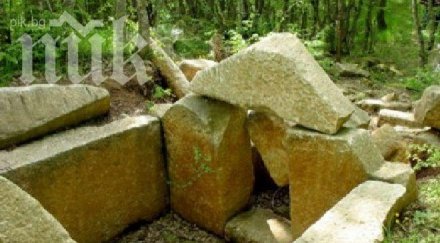 откриха 376 гроба различни епохи