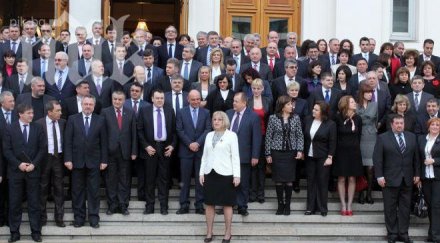 бивши депутати завлякоха данъкоплатеца 000 лева крият имената