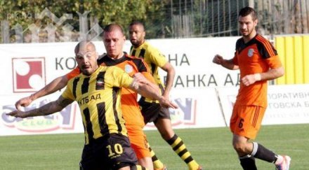 ботев надигна глава важна победа дербито литекс