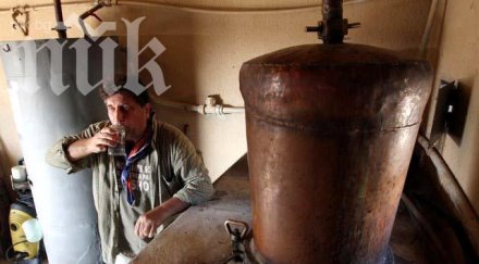 ракия менте залива страната води смърт алкохолът казаните взима жертва жертва