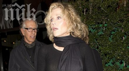 вижте баба джейн фонда лице бебе ръце мумия