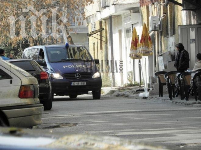 Полицаи щурмуваха апартамент в Благоевград, пратиха мъж и жена в болница