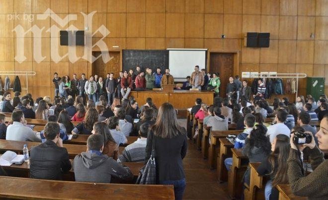 Окупаторите вече имат пресцентър – пращат съобщения до медиите