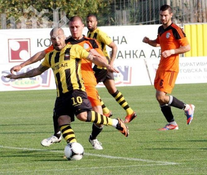 Ботев надигна глава след важна победа в дербито срещу Литекс