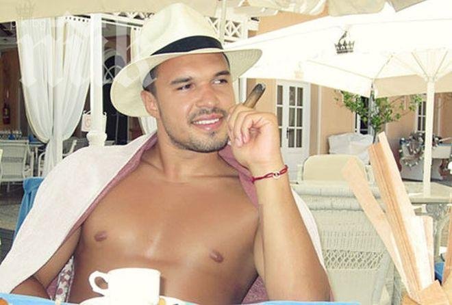 Нова манекенка се предложи на Валери Божинов (снимка)