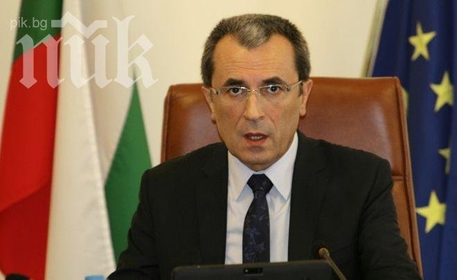 Орешарски отива във ВАС утре сутринта, пресцентърът му крие до последно