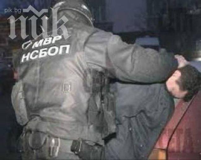 Заключиха ченгета за рекет