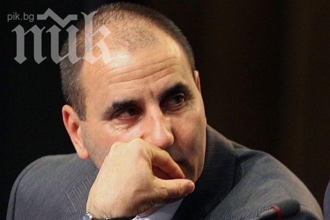 Цветанов твърди, че уредил с 50 000 лева протежето си от немай къде