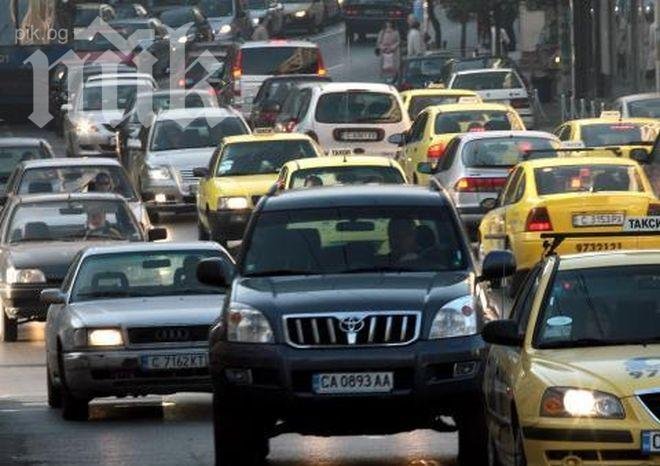 Готвят двойни данъци за стари автомобили, 1 милион българи ще страдат