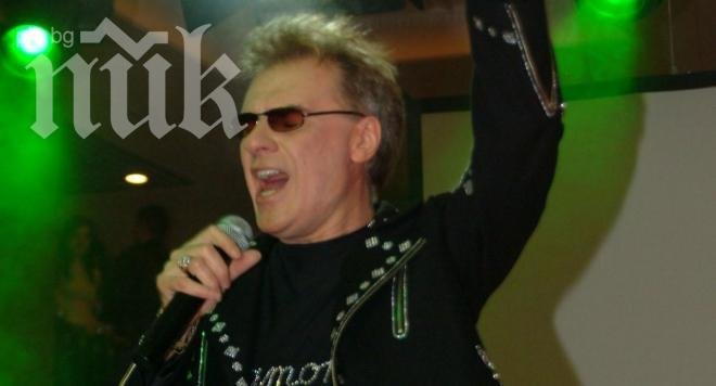 Васко Кеца избухна: Бездарници убиват музиката!