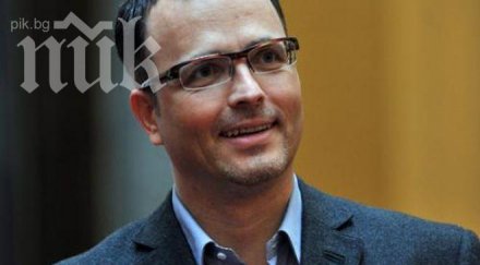 шок шефът комисията финансов надзор съди заместниците