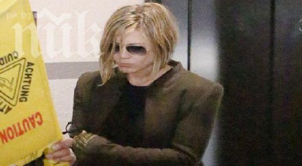 дженифър анистън развя мазна коса