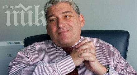 александър чакмаков времето едноличните собственици големите клубове отиде