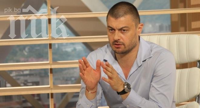 Николай Бареков: Борисов и Румен Пашата са убили над 150 човека, а след това им взеха  бизнеса