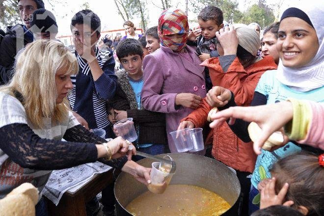 Бежанският лагер в Харманли препълнен