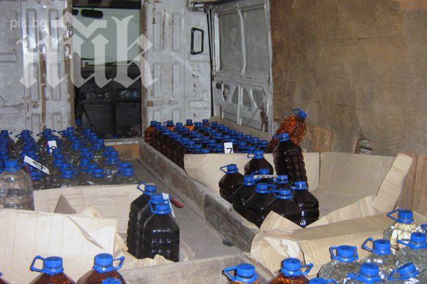 Над 3,5 тона нелегален алкохол иззеха митничари