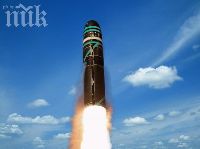 Индия изстрелва днес ракета със сонда към Марс 