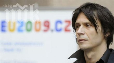 чехът вдъхновил боядисването паметници нас ареста асен генов мога повярвам