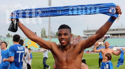 звездата левски гари родригес сваля палавата николета