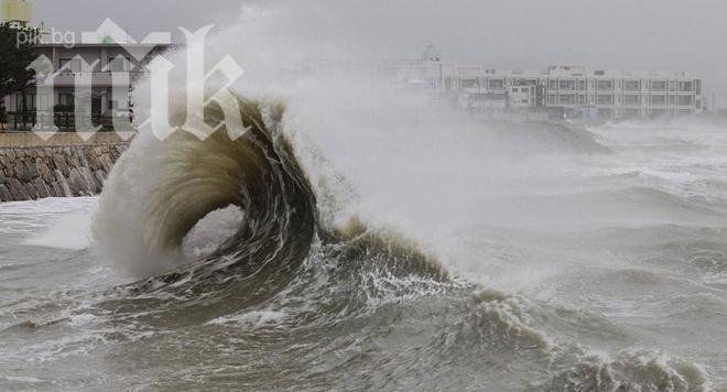 Най-мощният тайфун за годината връхлита Филипините