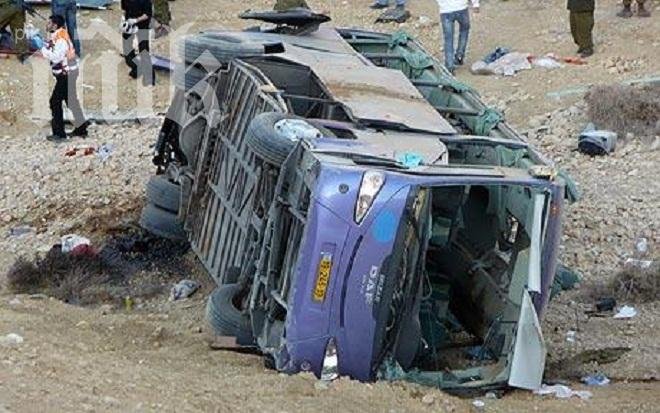 Трагедия на пътя! 40 студенти пострадаха при автобусна катастрофа