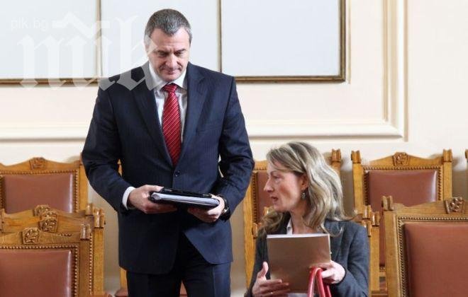 Цветлин Йовчев и Златанова отиват на парламентарен контрол