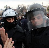 Ето защо депутатите не останаха да нощуват в парламента (снимки)