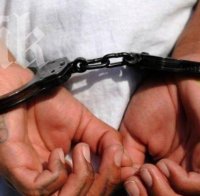 Спипаха 45-годишен, блудствал с първокласничка