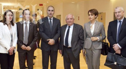 цветанов нейнски рамо рамо подкрепа студентите