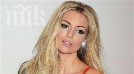 ливърпул назначи работа изкусителната мис свят 2003 година