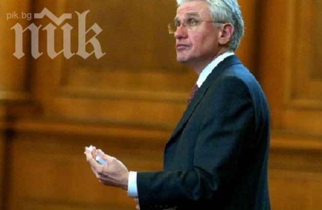 Йордан Бакалов: Около Бисеров има мъгла, която разсейва обществото