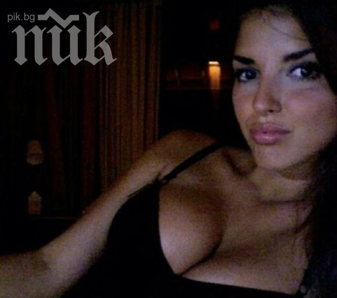 Млада сръбска дипломатка се разголи (снимки)