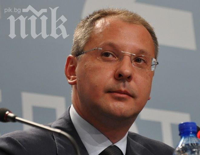 91 преподаватели искат оставката на Станишев