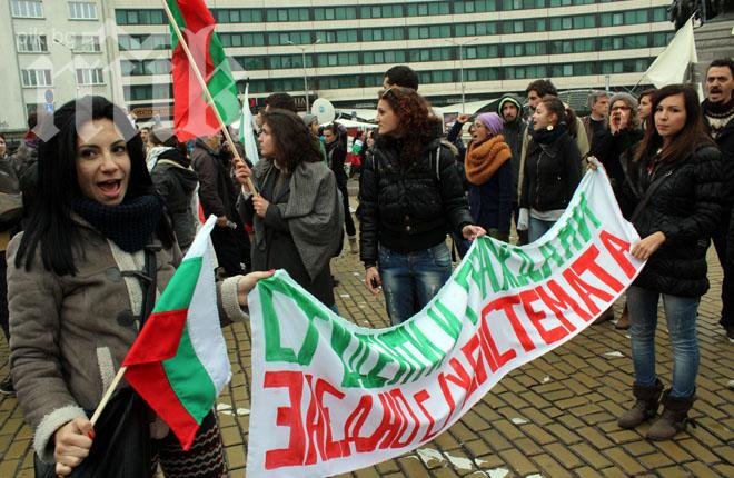 Протестите у нас - централна тема за световните медии