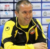 Мъри Стоилов със странна забрана