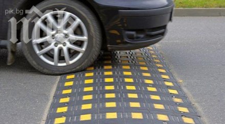 легналите полицаи софия извън стандарта трошат коли