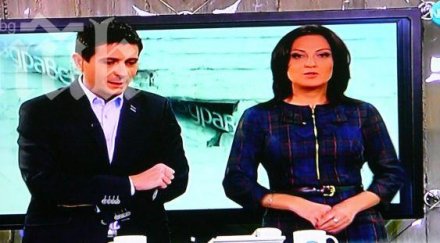 ани цолова хиляди искат герб оглави протестите