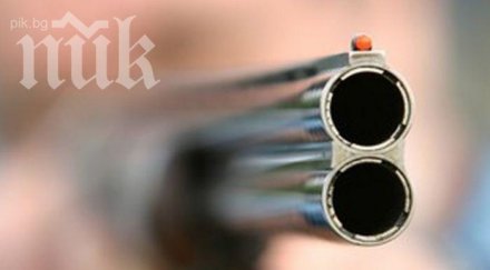 трима ученици ранени стрелба училище