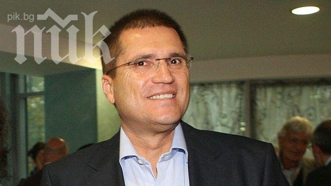 Николай Цонев изригна: Младите не са за продан, колкото и силно да искат да ги купят