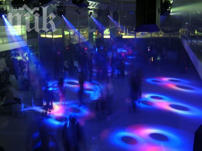 Полицията щурмува благоевградска дискотека за дрога